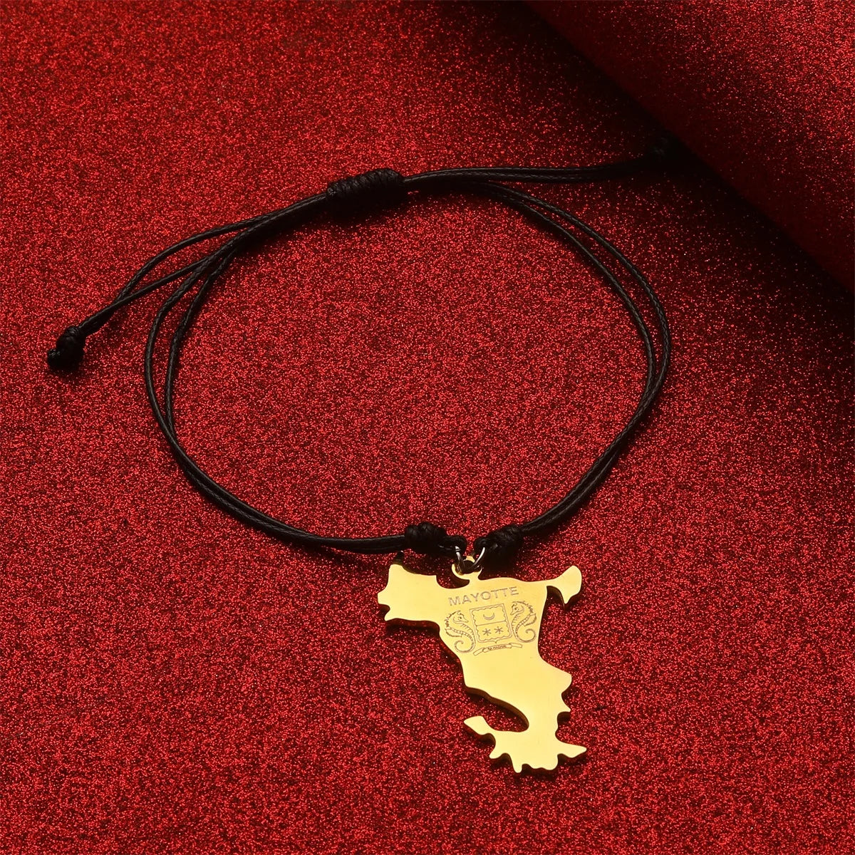 Stainless steel map pendant of Mayotte Island, France, suitable for both men and women, couple, ethnic patriotism, jewelry gift,